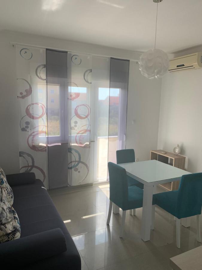 Apartment Roni Zadar Bagian luar foto