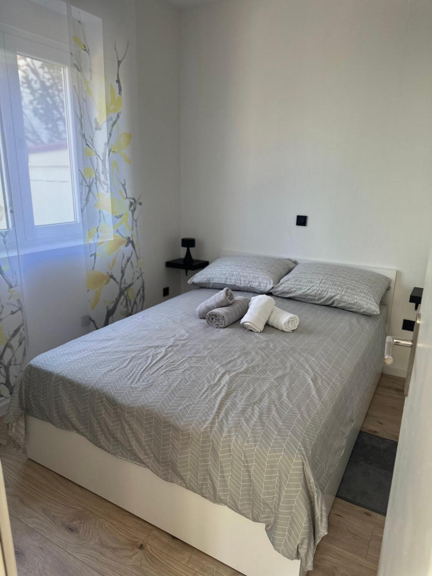 Apartment Roni Zadar Bagian luar foto