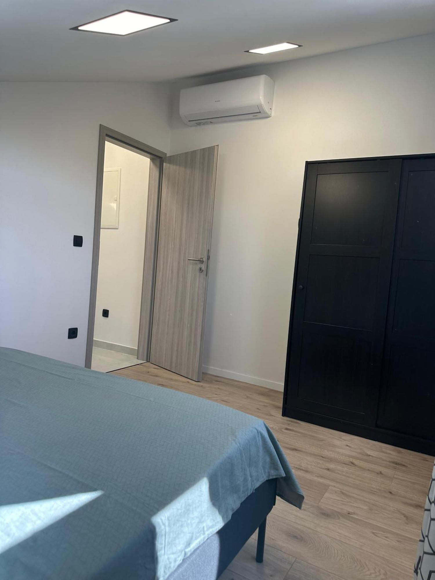 Apartment Roni Zadar Bagian luar foto