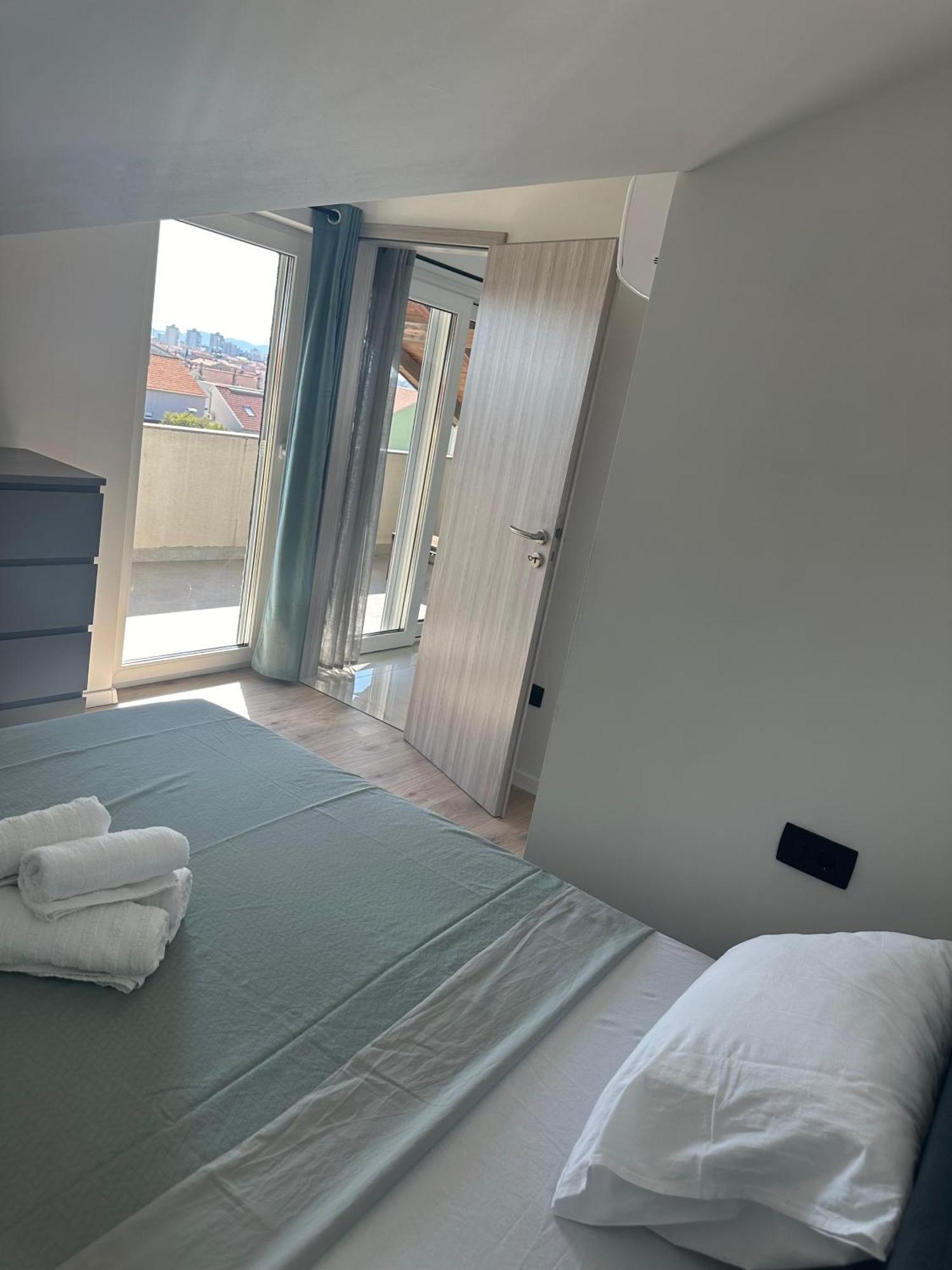 Apartment Roni Zadar Bagian luar foto